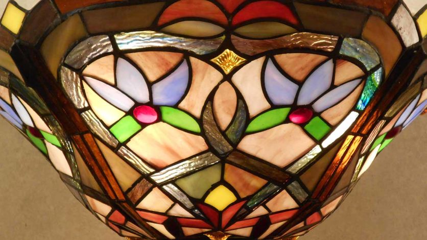 Tiffany-style light fixture with stained glass